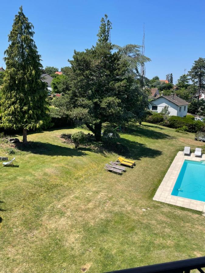 Holiday Home Villa Castel Marie Louise Néris-les-Bains エクステリア 写真