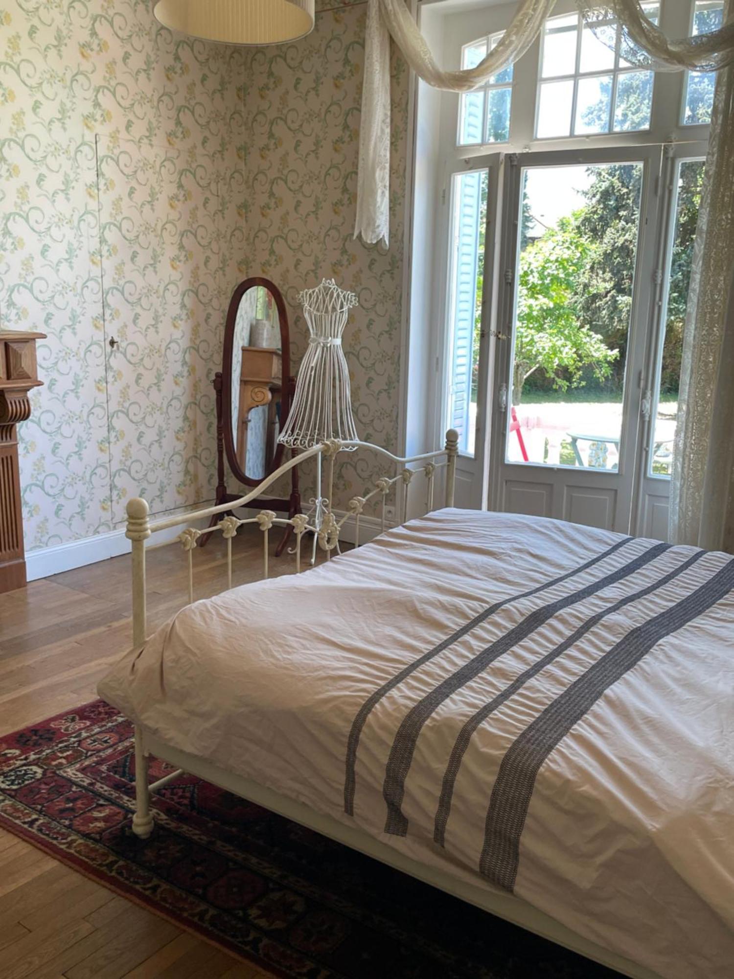 Holiday Home Villa Castel Marie Louise Néris-les-Bains エクステリア 写真