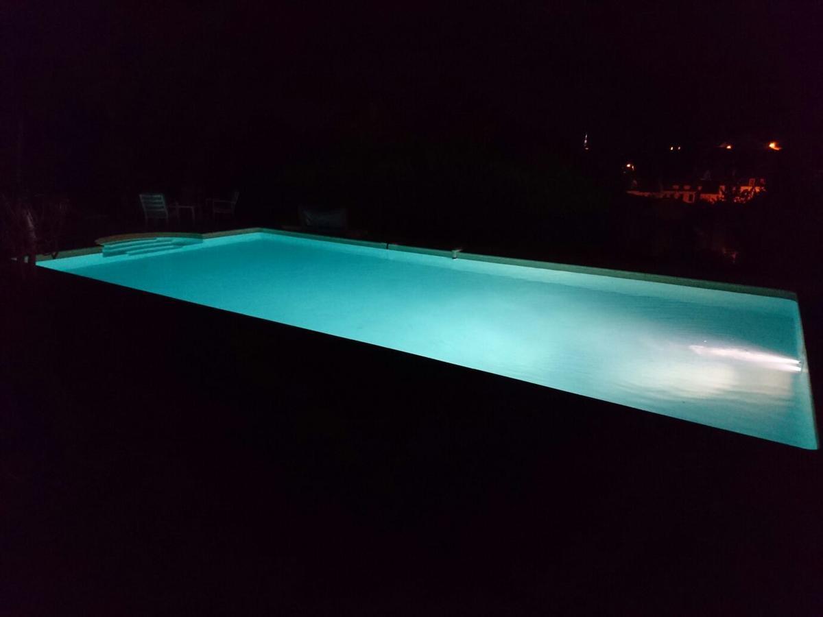 Holiday Home Villa Castel Marie Louise Néris-les-Bains エクステリア 写真