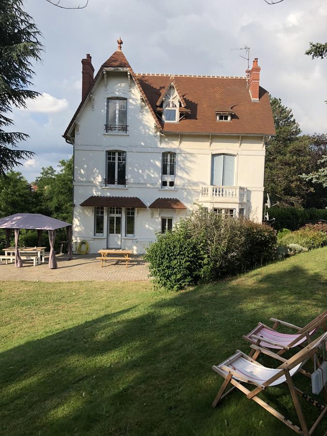 Holiday Home Villa Castel Marie Louise Néris-les-Bains エクステリア 写真